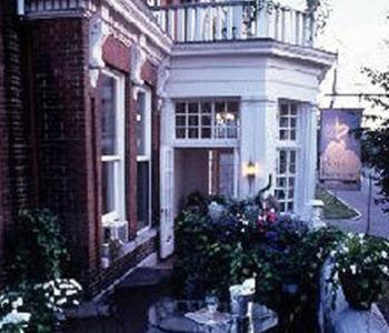 Hotel Belvedere Кингстон Экстерьер фото